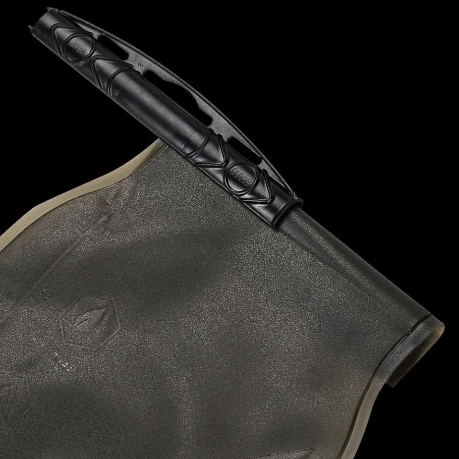 Condor Outdoor Hydration Carrier -